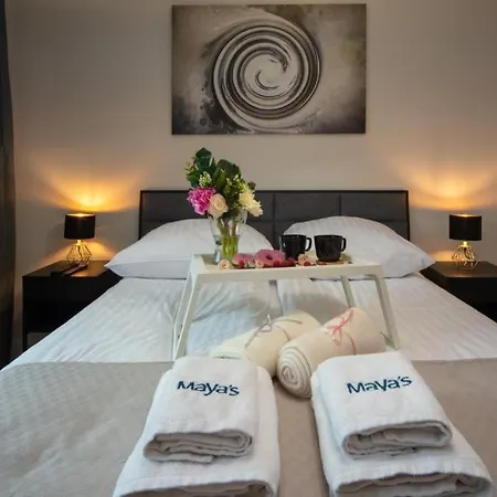 Maya's Flats & Resorts Pearl Appartement